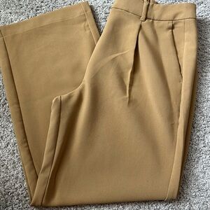 Old Navy Women's Tan Trousers